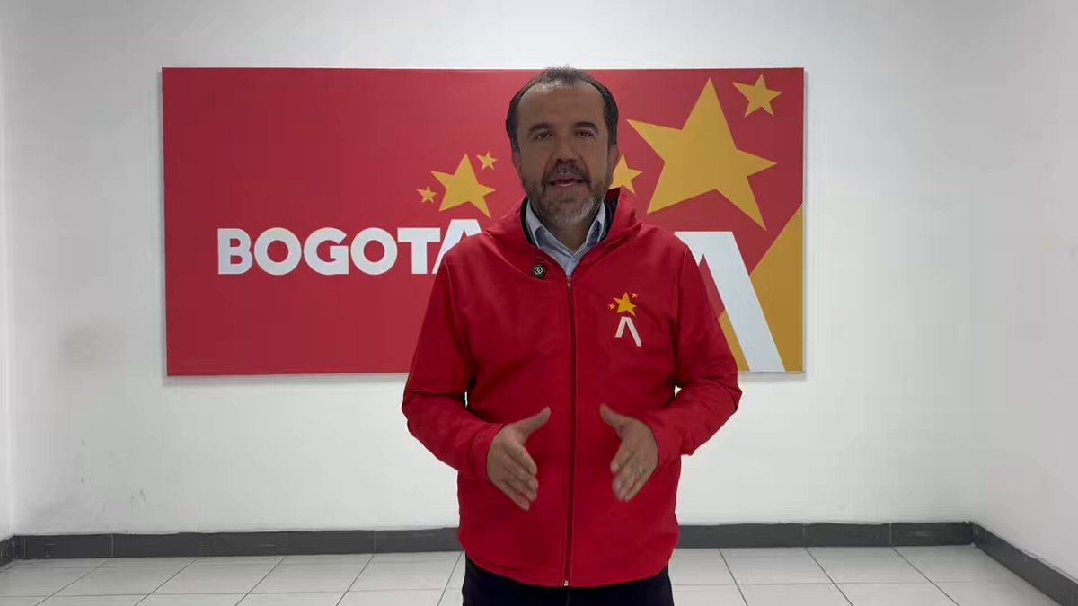 Atención : La empresa Sencia tiene que responder por el estado de la cancha del Campin, así lo advirtió el director del 🟨🟥Recreación y Deporte Daniel García Cañón al anunciar que este martes habrá una visita técnica e iniciará un proceso contra el contratista.