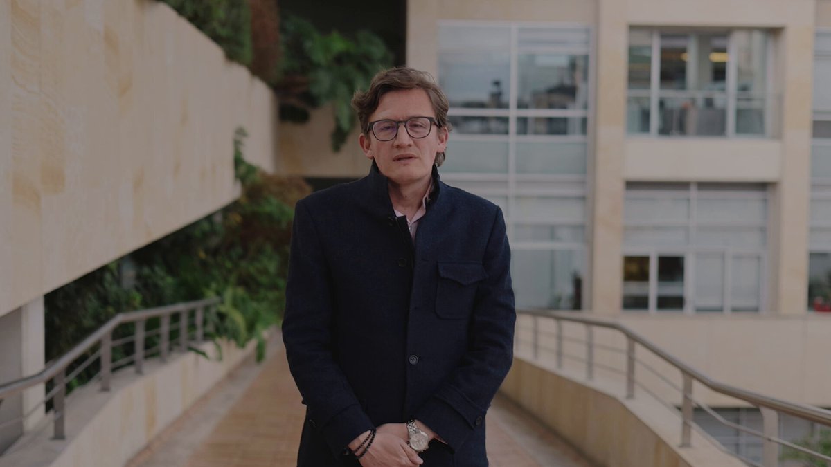 Desde la alcaldía de Carlos F. Galán rechazamos de manera categórica cualquier forma de violencia política. En democracia no puede haber espacio al odio, la intimidación y los actos violentos. Mucho menos para la violencia basada en género que busca silenciar, deslegitimar y excluir a las mujeres de los espacios de participación. La política se hace con ideas, con debate y con respeto. ¡Cuidar la democracia también es rechazar la violencia, venga de donde venga! #NoALaViolenciaPolítica