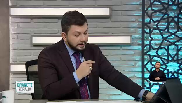 Diyanet tv'de iman ile alakalı sorulan bir soruya, Bediüzzaman Said Nursi hazretlerinin bazı vecizeleriyle cevap verilmiş. Çok ta güzel olmuş. Eğer Diyanet dairesi ve Hocalar taifesi, hakaik hazinesi olan Risale-i Nur'dan tam istifade etseler, çok büyük hizmet ederler inşallah.