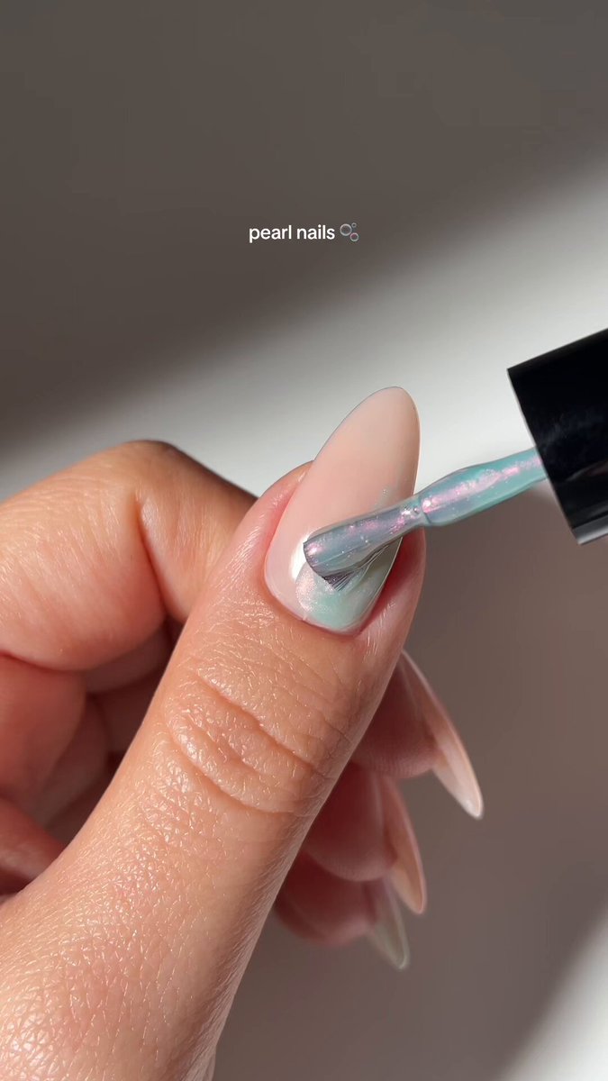 Fresh spring glow mother of pearl nails