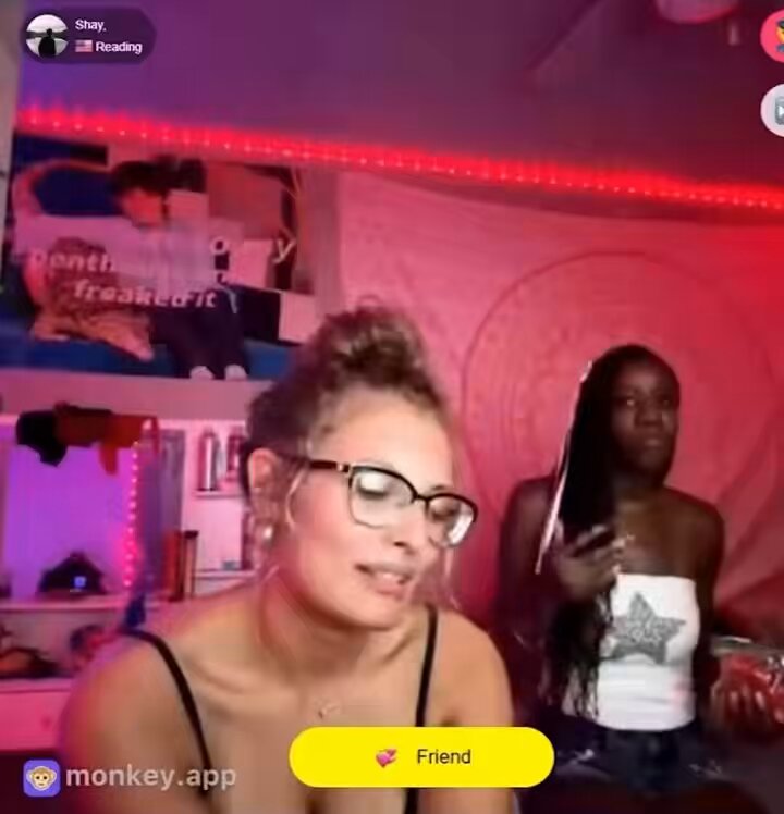 Stacks always turning friends against each other 😭