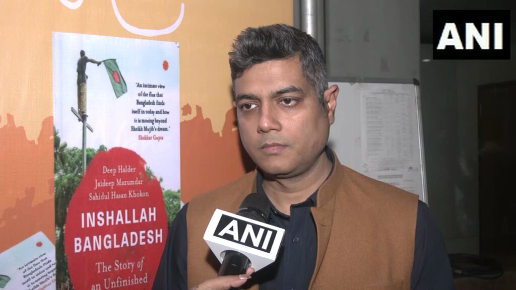 #WATCH | Kolkata | On the launch of his book 'Inshallah Bangladesh', Author Deep Halder says, "When Sheikh Hasina's government fell, Sahidul had to leave everything and run for cover... The book describes how he came to India... It is so deadly even for a Muslim there, it can't be imagined how Hindus are being treated... The son of Sheikh Hasina gave a boycott call for Bangladesh elections, during the program, because he says the elections are already fixed..." He also says, "This is my second book on Bangladesh, the first was 'Being Hindu in Bangladesh'... The situations in Bangladesh of those during 1946, Noakhali massacre, the Bangladesh partition..." (02.02)