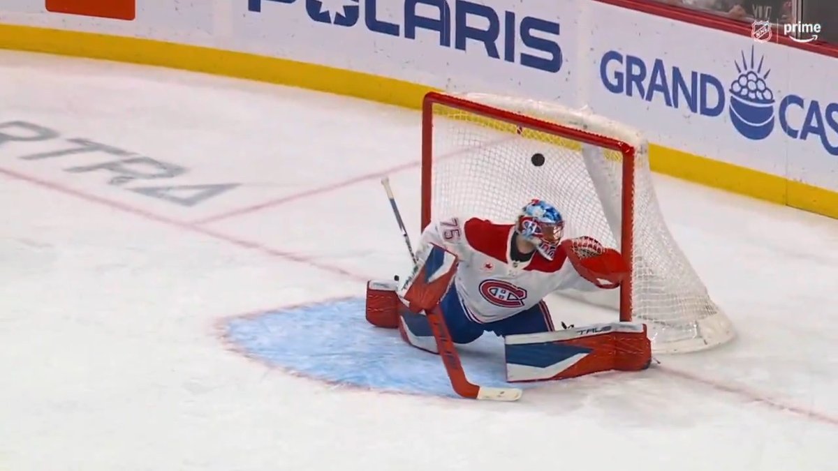 The Habs get an ALL-TIME bounce as this puck somehow stays out 😲😭