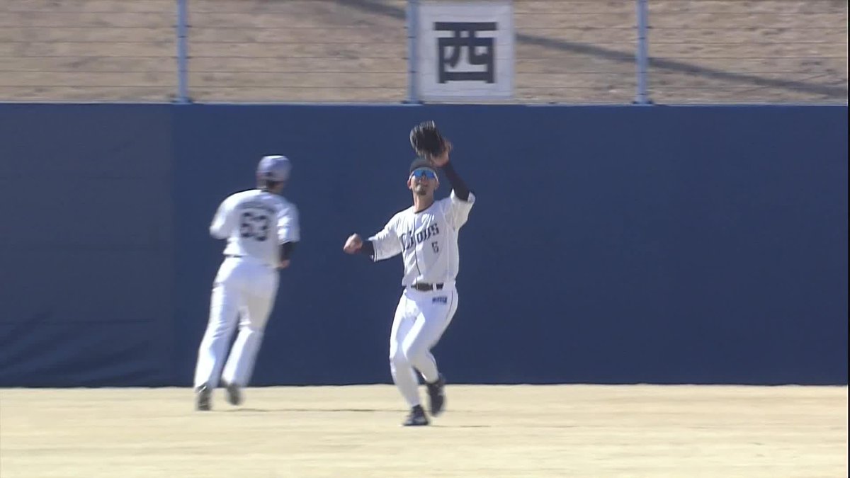 躍動感◎ 外崎修汰 シートノックでは外野のポジションに 🌸西武 春季キャンプ #seibulions #だったらDAZN DAZNならキャンプ・オープン戦も！ 今なら初月無料キャンペーン実施中 4/19(日)まで⏩