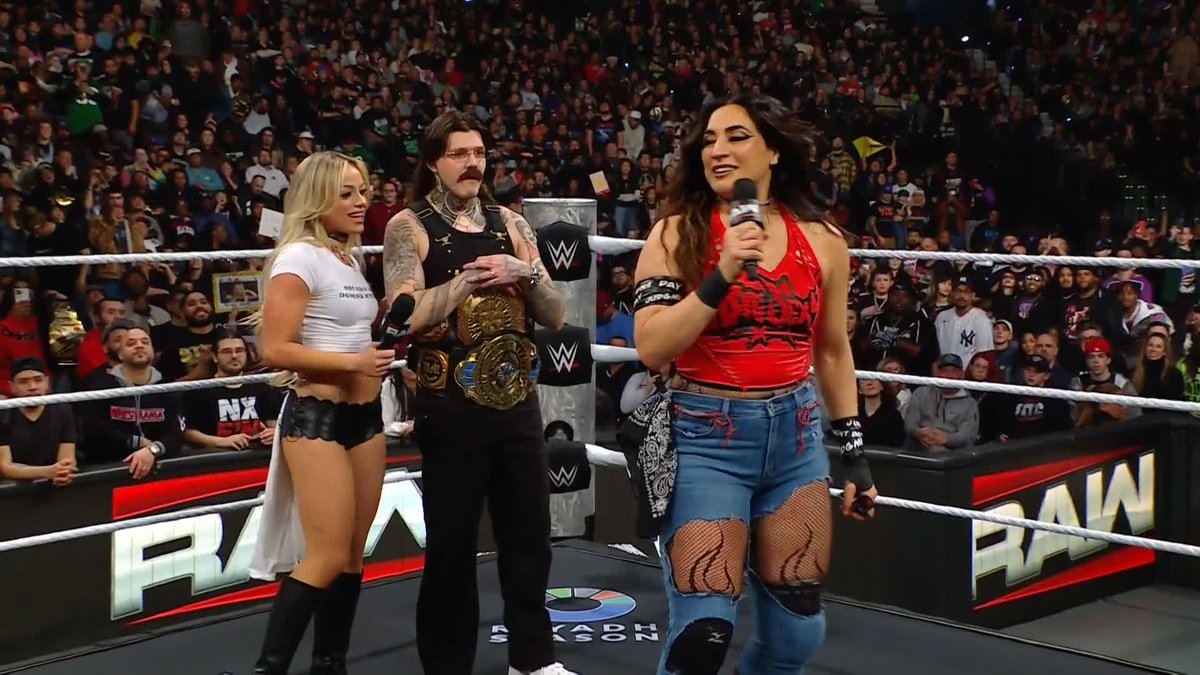 "Why did you eliminate me" 😳 Raquel has some questions for Women's Royal Rumble Winner LIV Morgan!