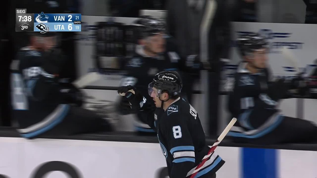 NICK SCHMALTZ GETS THE HATTY 🎩🚨