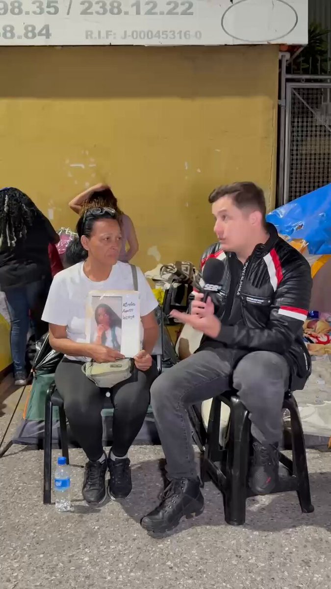 “Yo sé que mi hija se encuentra aquí y me la están negando”, afirma Fanny Lozada, madre de Alianis Araujo Lozada y exige poder verla.