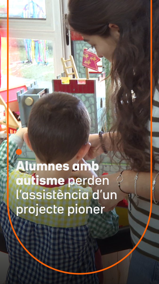 Alumnes amb autisme de les comarques gironines han perdut l’assistència que tenien durant totes les hores lectives gràcies a un projecte pioner. "Han tornat la frustració i les enrabiades i estan més nerviosos."