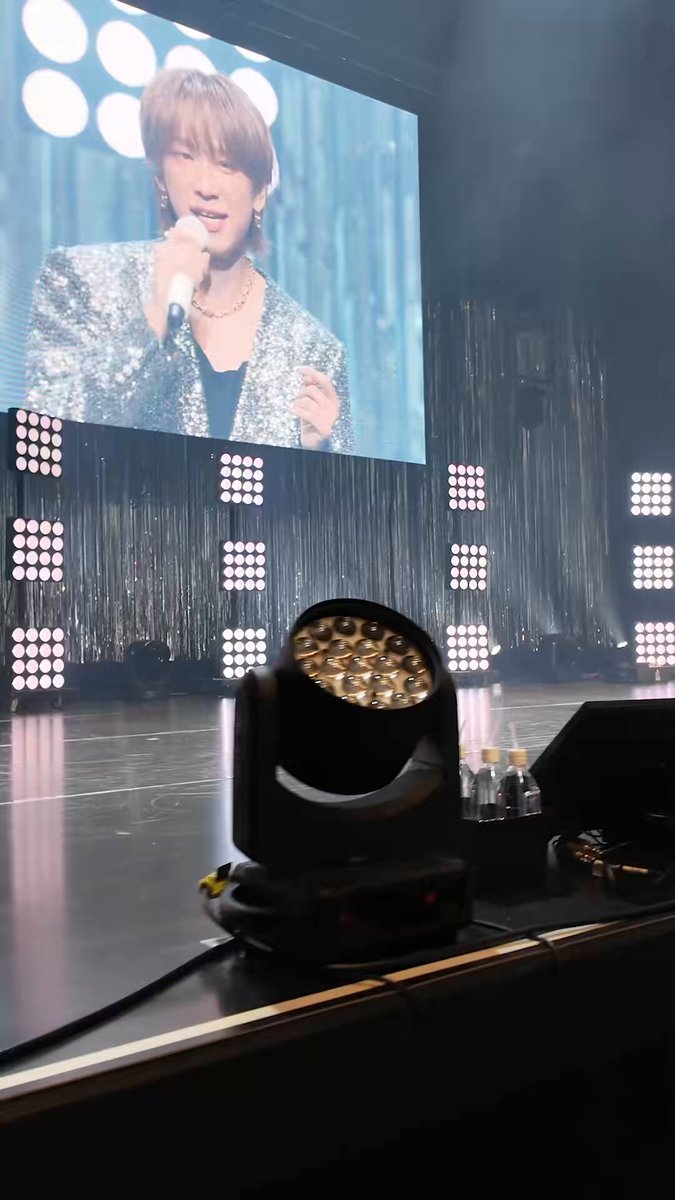 「#CHOI集会 〜MY LIFE , MY CHOICE〜」 全公演が無事に終了しました！ ご来場の皆様ありがとうございました✨ さらに！公演の中で #小山慶一郎 からサプライズ解禁🎉 🌺━━━━━━━━━━━🌺 Blu-ray & DVD 「CHOIYAMA - Play Back 2025 -」 ファミクラストア オンライン限定盤 3/28(土)発売決定！ 🌺━━━━━━━━━━━🌺 発表の模様を特別にお届け👇 明日2/4(水)午前11時〜予約受付スタート！ 詳細は明日公開の特設サイトをチェック✔︎ #CHOIYAMA #PlayBack