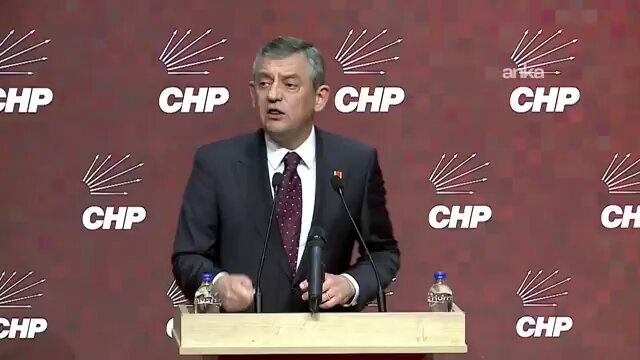 Özgür Özel, Kahramanmaraş'tan Cumhurbaşkanı Erdoğan’a ve Murat Kurum'a seslendi: "Milletin aklıyla alay etmeyin sokağa çıkın"