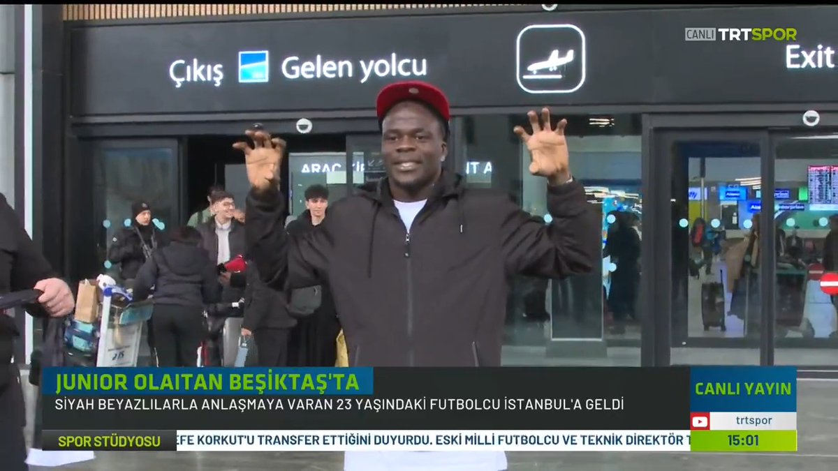🦅 Junior Olaitan, Beşiktaş için İstanbul'da. 🤝 Siyah beyazlıların anlaşmaya vardığı 23 yaşındaki Beninli futbolcu İstanbul'a geldi.