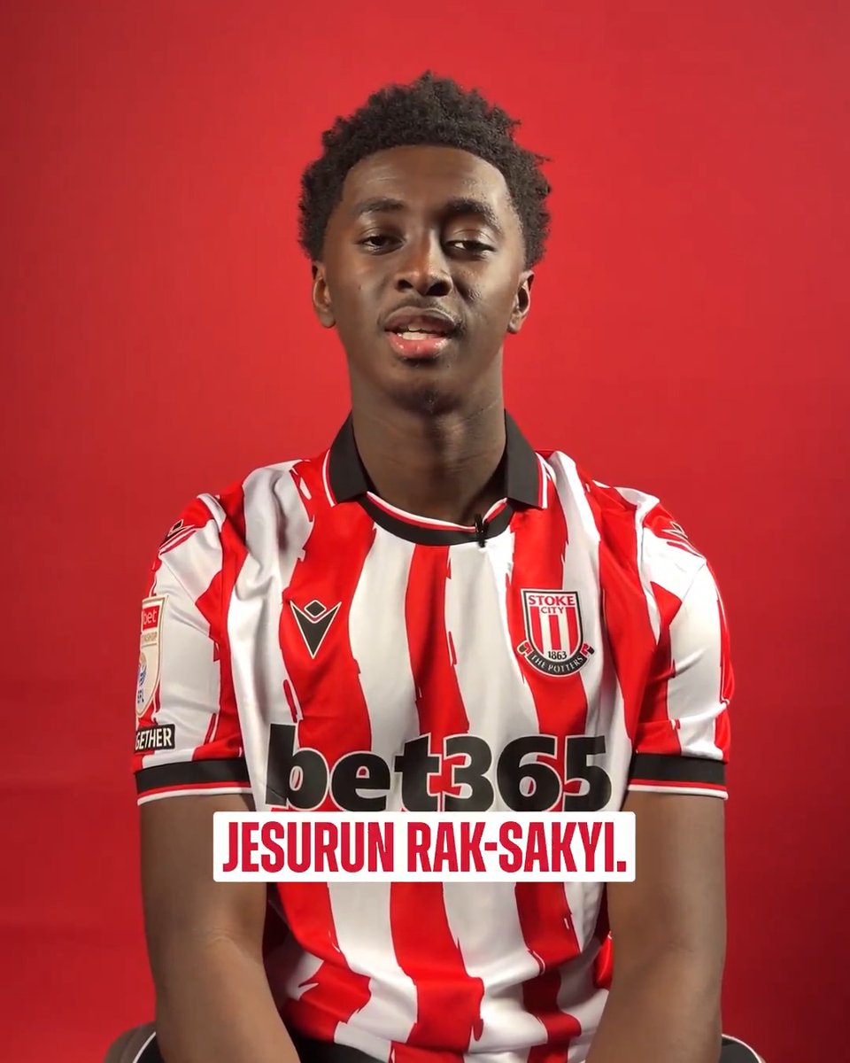30 seconds with our new #21 📱 Get to know, Jesurun Rak-Sakyi 👇