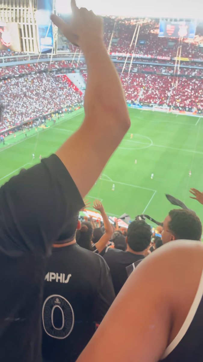 A Fiel 𝐒𝐄𝐌𝐏𝐑𝐄 sendo A Fiel! 🖤🤍 #SuperBicampeão #VaiCorinthians