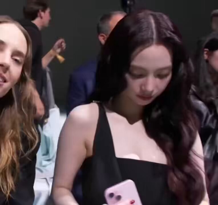 karina’s so hot i forgot she’s literally sitting next to Maya Hawke