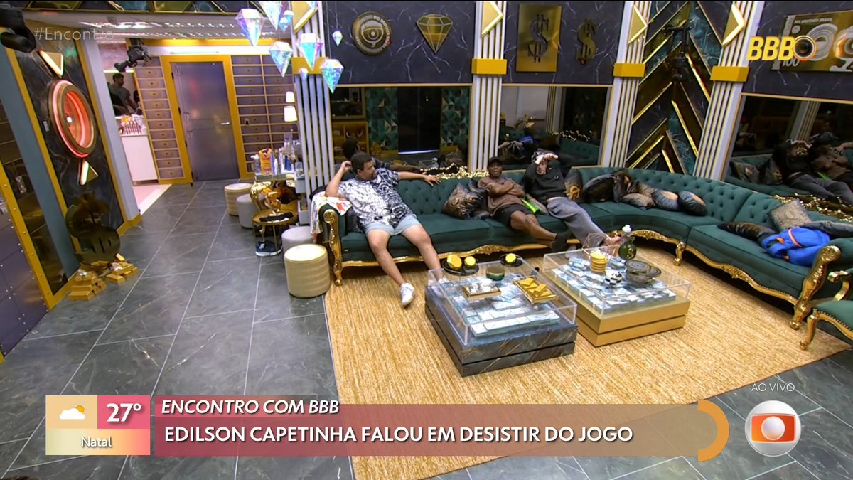 A plateia do Encontro comemorando a possível desistência do Edílson no #BBB26 KKKKKKKKKK