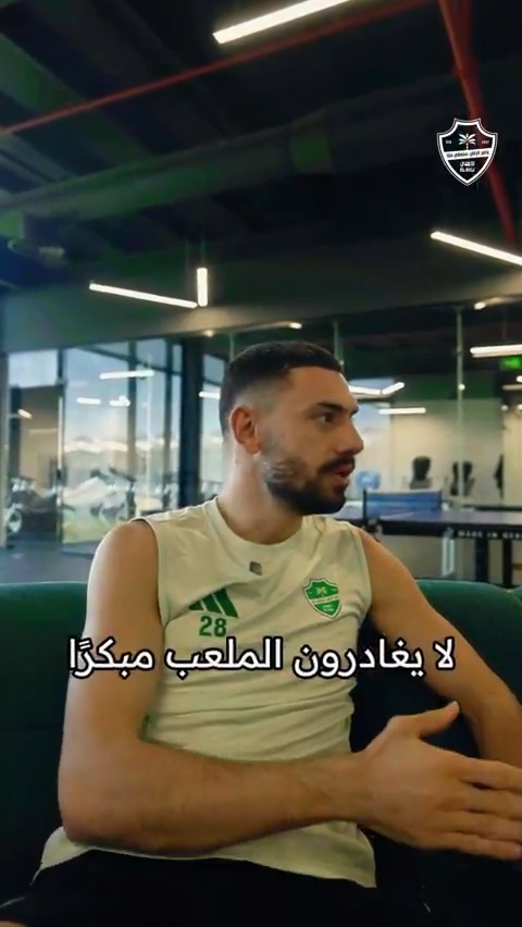بكم تزداد القلعة قوة، وبحضوركم نصنع الفارق 🏟️💚 🎟 احجز تذكرتك الآن لمباراة الحزم: #الأهلي_الحزم #دوري_روشن_السعودي