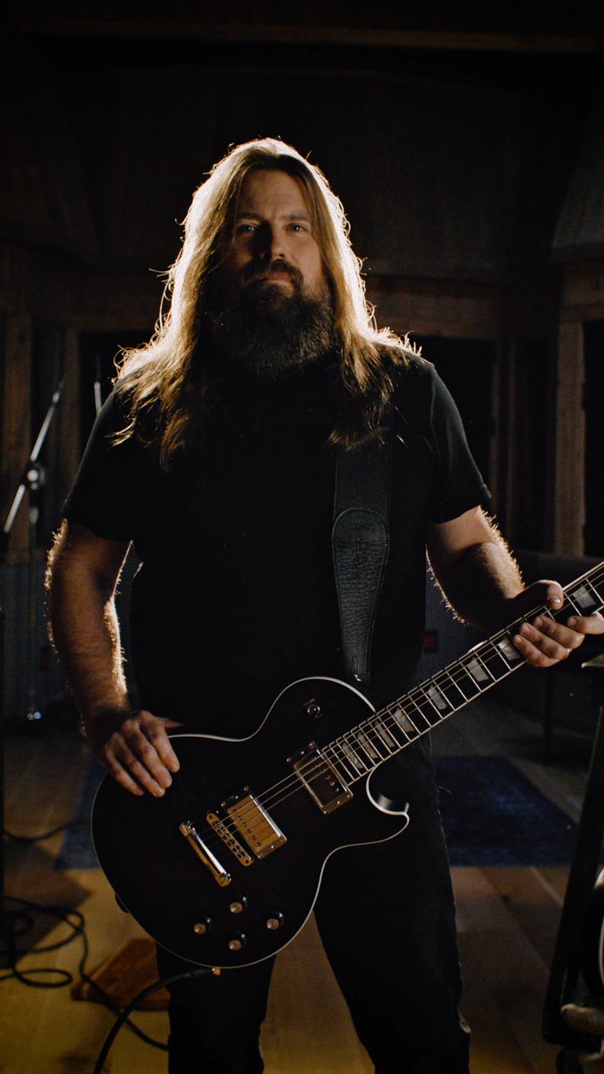 .Mark Morton 🇺🇸's ferocious riffs and intricate solos ignite the stage as a driving force behind Lamb Of God, one of the leading bands in American heavy metal. Renowned for his commanding rhythm work and technically refined, yet melodic lead playing, Mark blends metal, thrash, and blues influences to create grooves that energize the most intense crowds. That same fearless approach is embodied in the new limited-edition Mark Morton Les Paul Modern Quilt. This signature model features a AAA quilted maple top, Ultra Modern weight relief, a Modern Contoured Heel, and, driving its tone, two Mark Morton signature humbuckers crafted by the Gibson Pickup Shop to capture Mark’s distinctive sound. Your search for the perfect guitar is officially Laid to Rest. Get yours here: #Gibson #MarkMorton #LesPaulModern