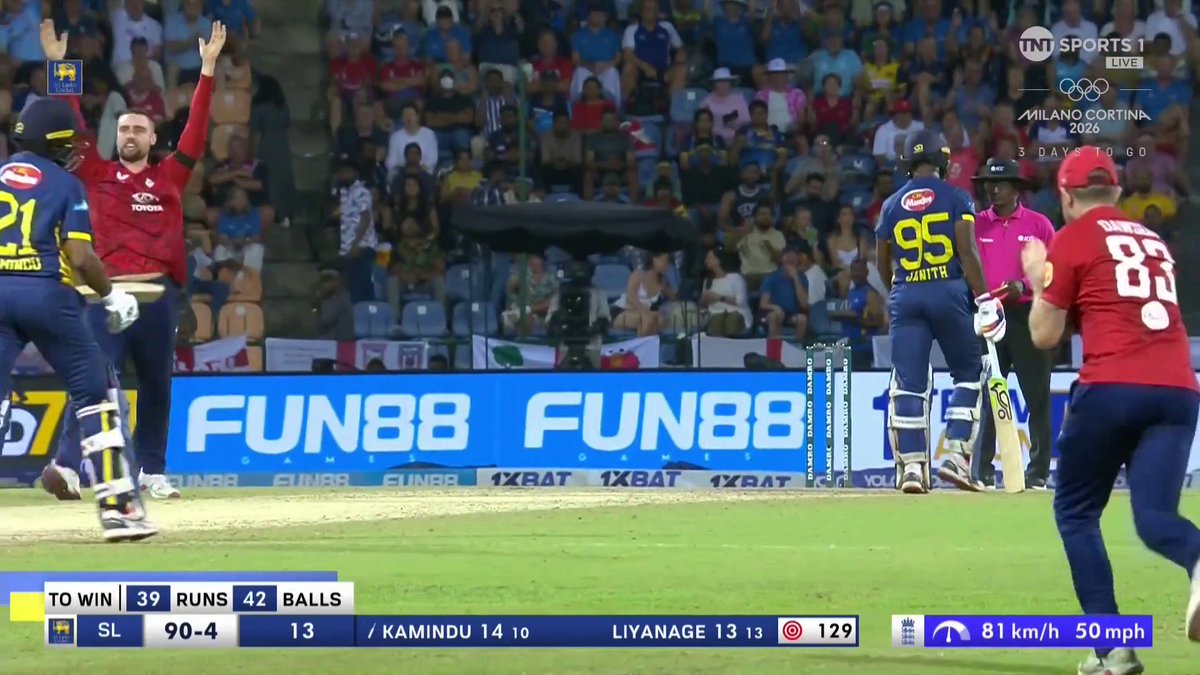 A fine delivery from Will Jacks 😮💨 Kamindu Mendis departs... 📺 TNT Sports & discovery+ UK