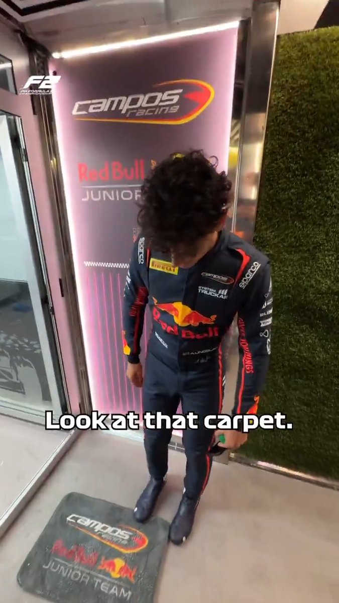 Pre-season testing last year is when Arvid Lindblad's love of carpets began 😍😂 Not long before we're back with these antics 🤪 #F2 #RoadToF1