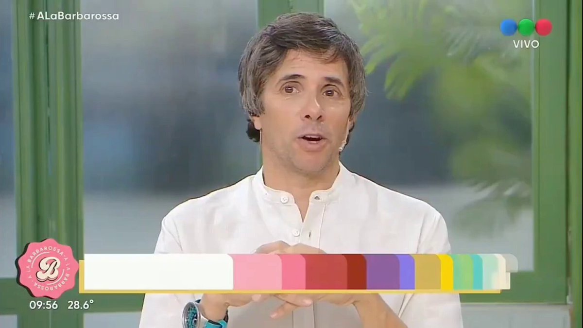 "Sos ministro, no podés decir que nunca compraste ropa en Argentina" Marixa Balli señaló que los dichos de Luis Caputo son "ofensivos" para "la gente que apenas puede pagar el boleto de colectivo". Además, pidió: "Bajen los impuestos y todo va a poder ser mucho más normal".