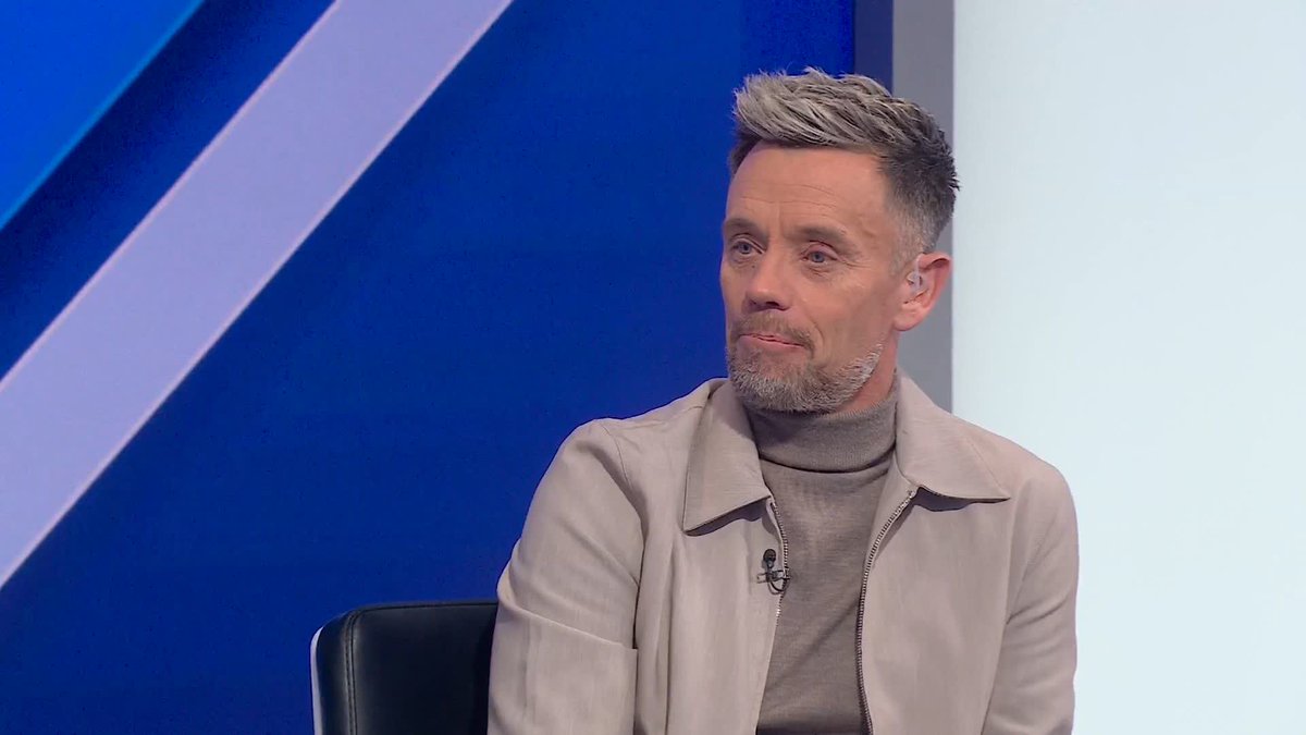"That's where the top managers go to the top of the pile" Lee Hendrie has nothing but praise for the job Liam Rosenior has done since coming in at Chelsea 🔵