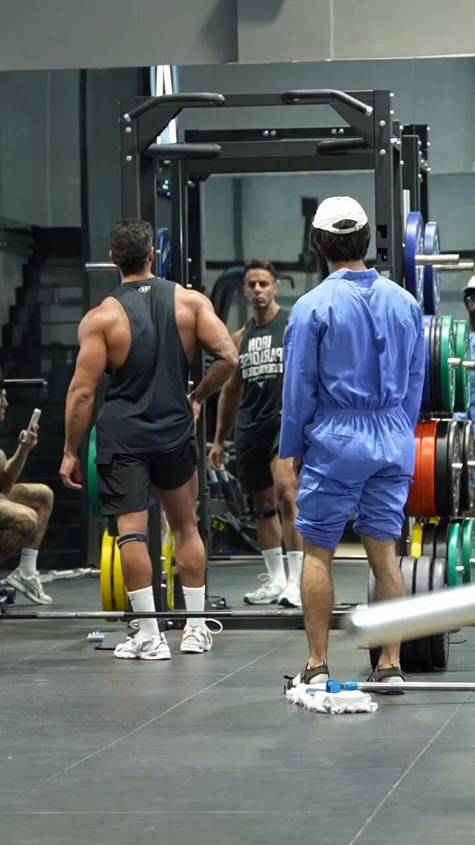 Chicken legs 🦵 Anatoly 😂