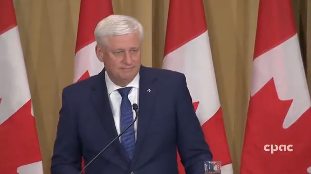 Following of the unveiling of his official portrait in Ottawa, former prime minister Stephen Harper delivers remarks on preserving Canadian unity and independence. #cdnpoli