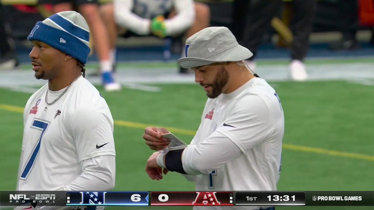 DAK ➡️ AMON-RA The NFC gets the first score of the Pro Bowl 🔥