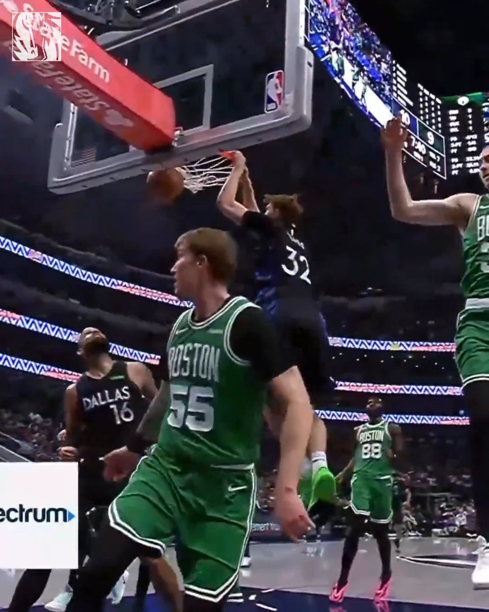 🔥 COOPER FLAGG VS. CELTICS : 🔸36 POINTS 🔸9 rebonds 🔸6 passes 🔸2 contres 🔸12/24 au tir, 10/11 LF Le ROY c’est tout droit ? 👀