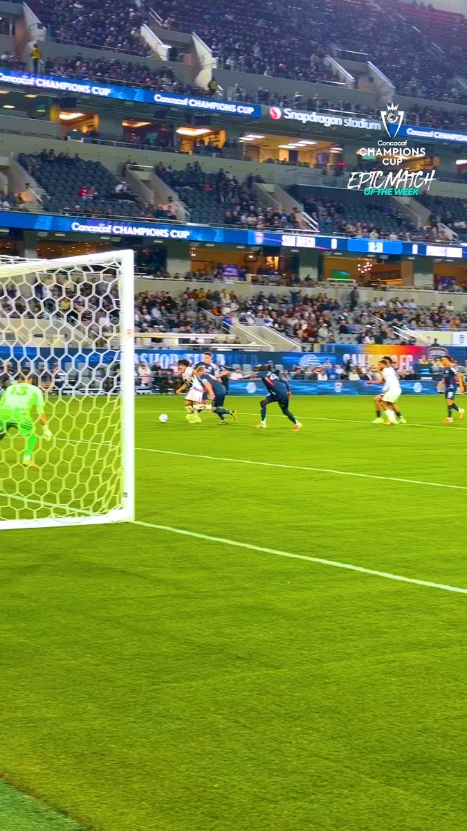 La chilena de Robert Morales 🤩