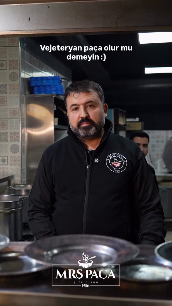Adam vejeteryan paça tarifini kemik suyuyla yapıyor bzbxmsnnsnsnns