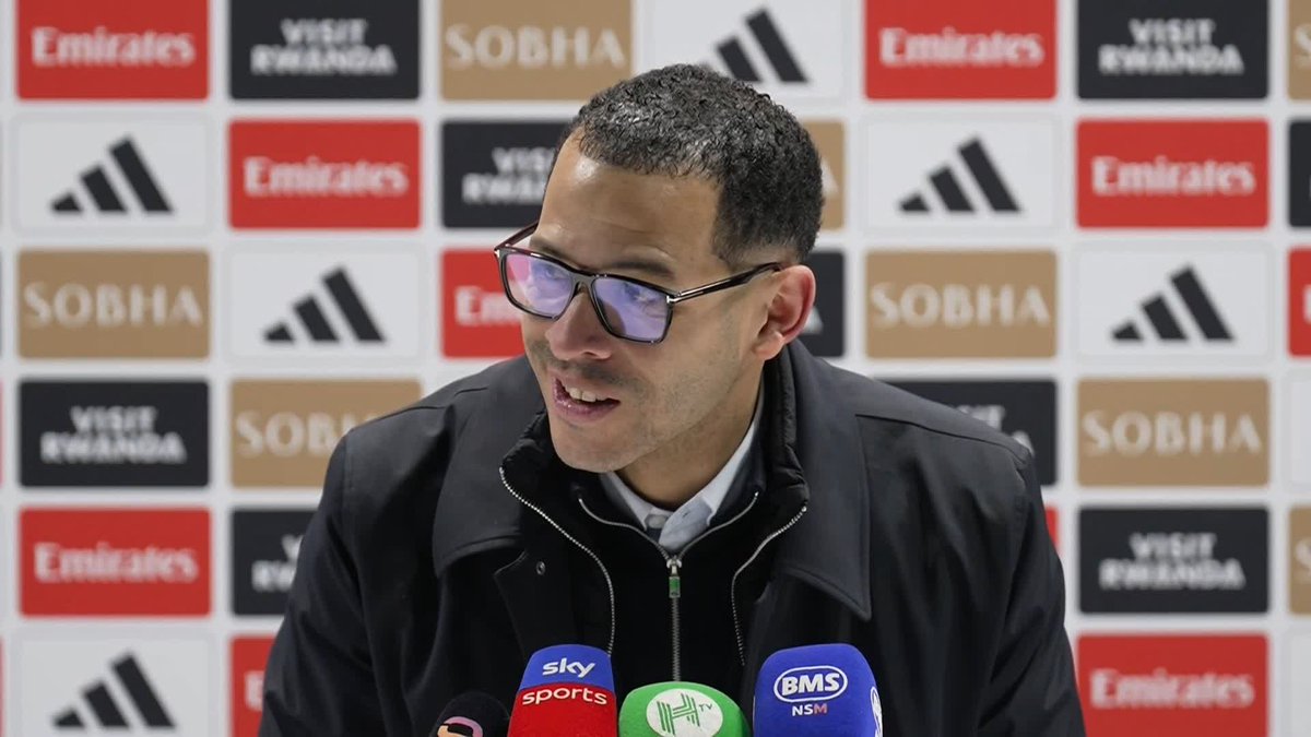 'I've been a pundit, it's easy in hindsight' Chelsea boss Liam Rosenior hit back at criticism of his approach 🔵