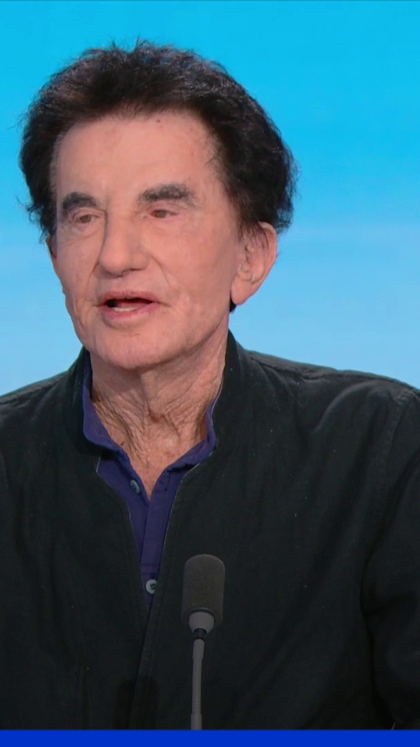 "C'était Dr Jeckyll et Mister Hyde. C'était un homme passionnait d'art, charmant." Jack Lang se défend sur le plateau de BFMTV de ses liens avec Jeffrey Epstein et assure que le financier n'était "pas un ami".