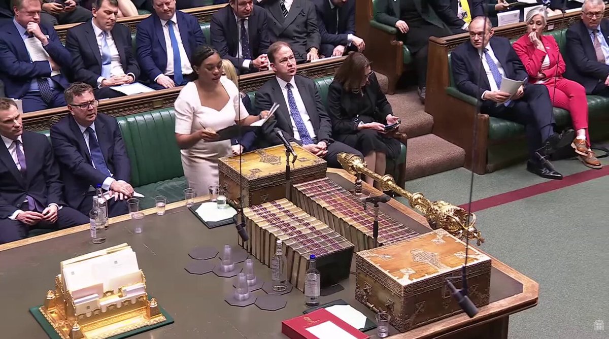 🚨 WATCH: Kemi Badenoch asks Keir Starmer if he will let the Intelligence Committee decide which Mandelson vetting documents are withheld, not him Starmer: "It won't be a political process. It will be led by the Cabinet Secretary supported by Government Legal Teams" #PMQs