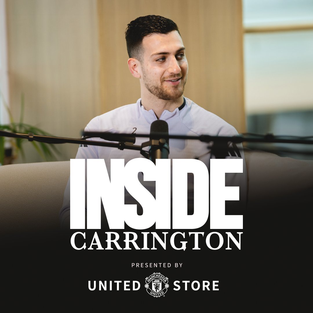 Denis 🤝 Diogo Past and present United full-backs compare training facilities in the new Inside Carrington, available now 🎧👇