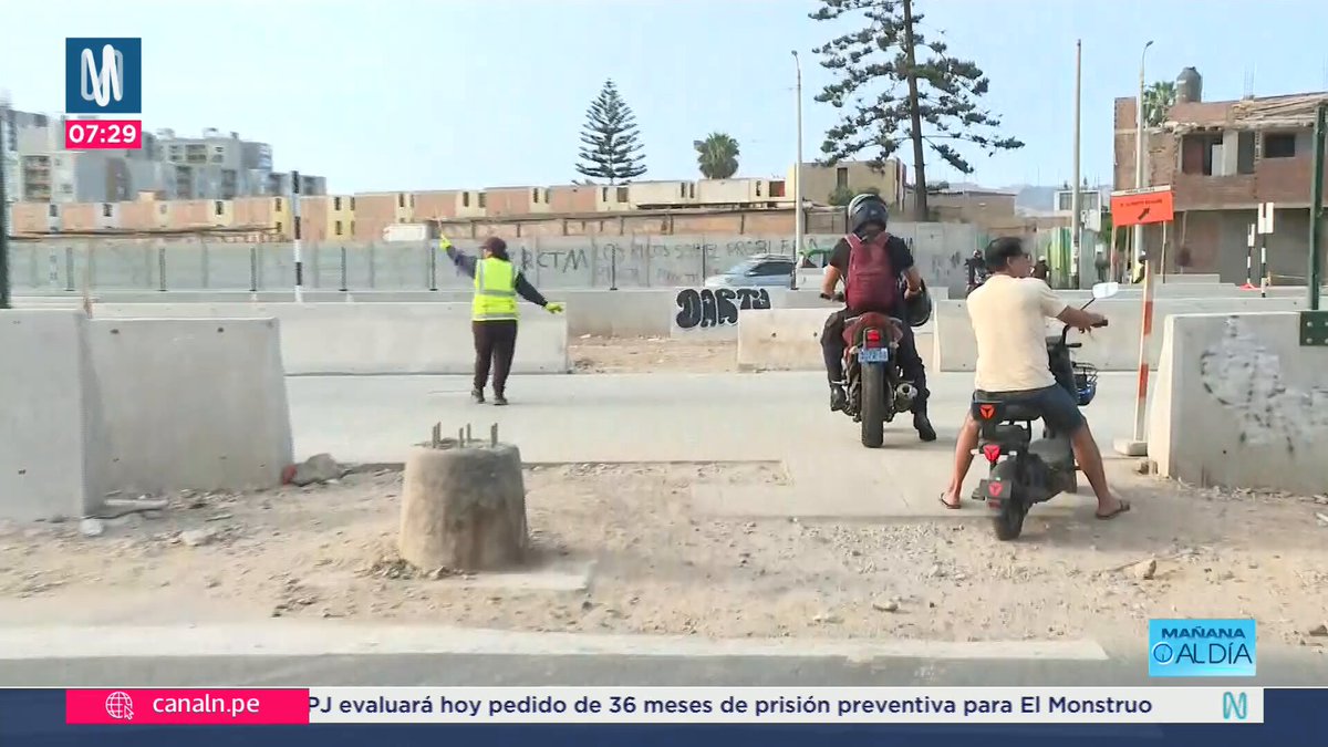 #EnVivo Vecinos protestan por obras inconclusas en la Vía Expresa en Surco Encuentra más información en la WEB ►