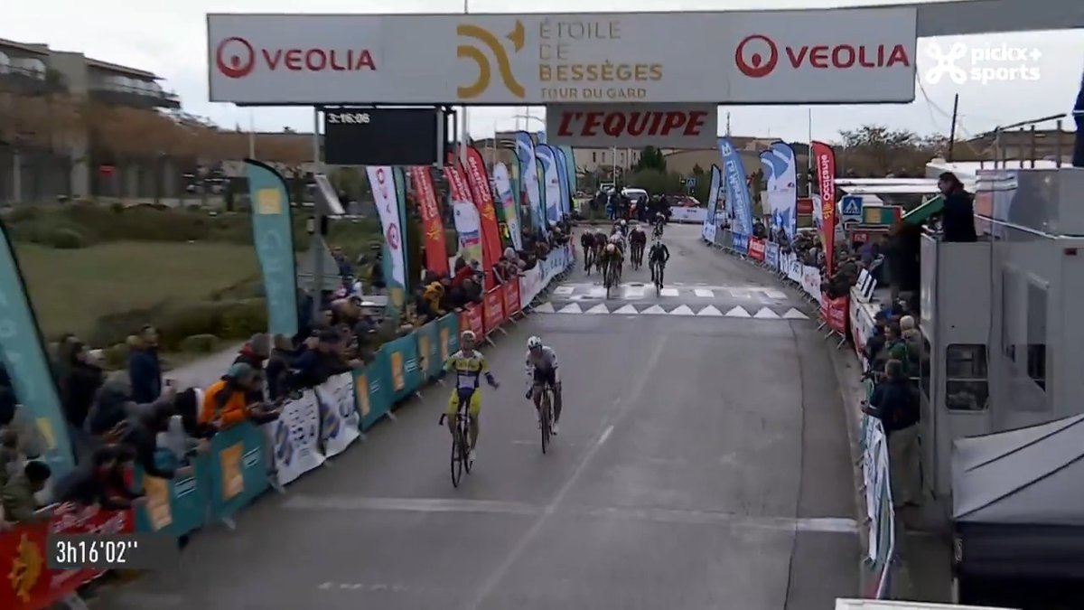 I don't think the top favourite Kubis did something wrong in the sprint, the young Tom Crabbe was just stronger. 💪Always great to see a small team win, it's Flanders - Baloise's first victory since August 2024! #EDB2026