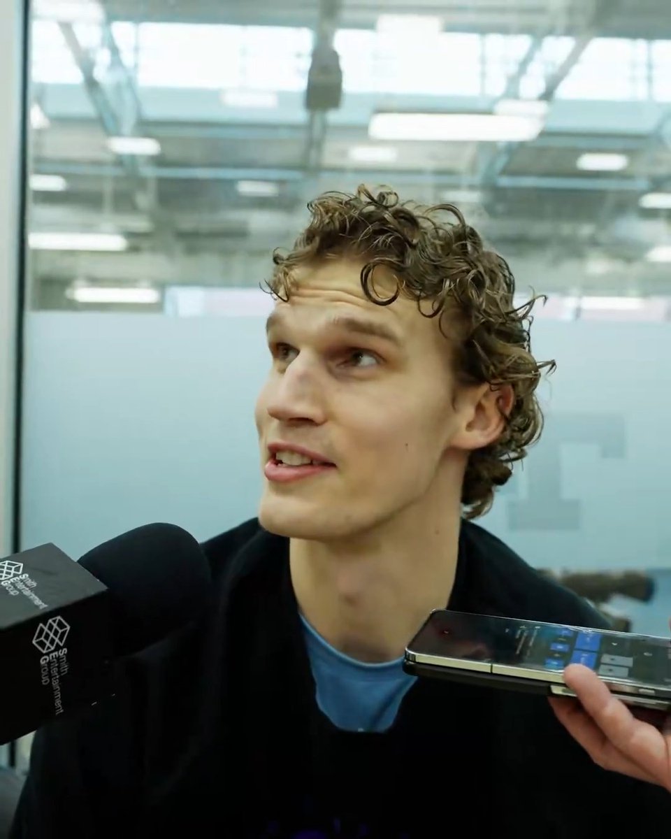 new Jazzmen are on the way and there's plenty of buzz going around 👀 Lauri and Key share their thoughts on the recent trade to acquire JJJ and what their former teammates meant to them 🎤💜 #TakeNote