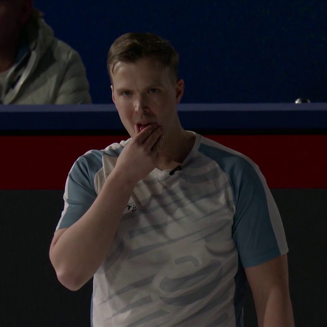 Lights out… literally 😳💡 Great Britain Olympic Team saw their curling clash briefly halted by a power cut, but regrouped to seal the win 🥌💪