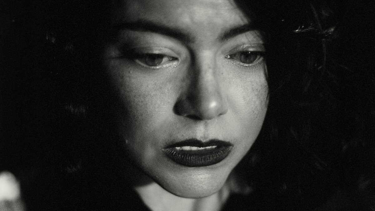 Squarespace’s #SuperBowl ad, starring Emma Stone, has been released. Directed by Yorgos Lanthimos.