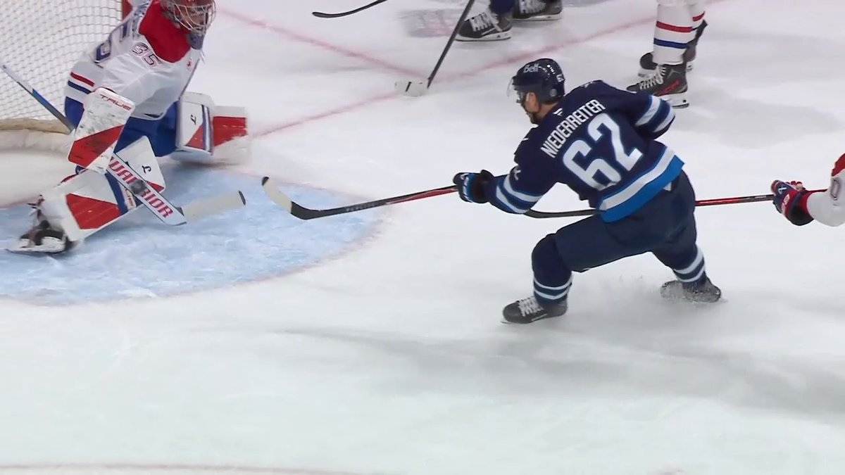Sam Montembeault says no! 🙅 📺: Sportsnet or stream on Sportsnet+➡️