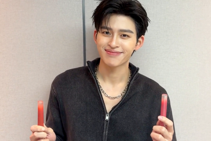 พรุ่งนี้!!! อย่าลืมเตรียมหัวใจอย่าเผลอรัก และงานปากอย่าเผลอซีด 💖💋💄แล้วมาเจอกับ ‘ปอนด์’ ppnaravit และมินิคอนเสิร์ตสุดฟินได้ที่งาน 3CE I VEL MIST YOU EVENT เรามีนัดกันนะจ๊ะคนดื้อ 😉 📅 06.02.26 | ⏰ 19.00 น. | 📍 Central Ladprao ชั้น 1 Promotion Area Zone B (งานเปิด) เริ่มเทรนด์พร้อมกัน 18.45 น. 🔑 POND 3CE MISTYVELVET #️⃣ Pondx3CEIVELMISTYOU #3CEIVELMISTYOUEVENT #MISTYLIPBARE #VELVETLIPTINTPLUSH #3CETH #ppnaravit