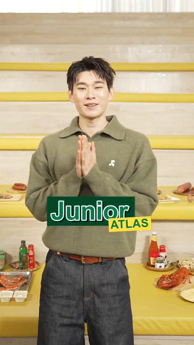 จูเนียร์พอจะเป็นเชฟได้ไหมน้าาา 👨🍳💚 วัตถุดิบปริศนากร๊อบกรอบชิ้นไหนที่จูเนียร์จะเลือกมา DIY ใส่คนอร์โจ๊กกันนะ? 👀✨ ไปลุ้น ไปอร่อย ไปแอดไรใส่คนอร์โจ๊กกับจูเนียร์กันเลย 💚🍲 #วันนี้แอดไรใส่คนอร์โจ๊ก #ATLASแอดไรใส่คนอร์โจ๊ก คนอร์โจ๊กจัดเต็มคัพ เชฟจูเนียร์ทำถึงเบอร์ไหน บอกพี่คนอร์หน่อย! 💬✨