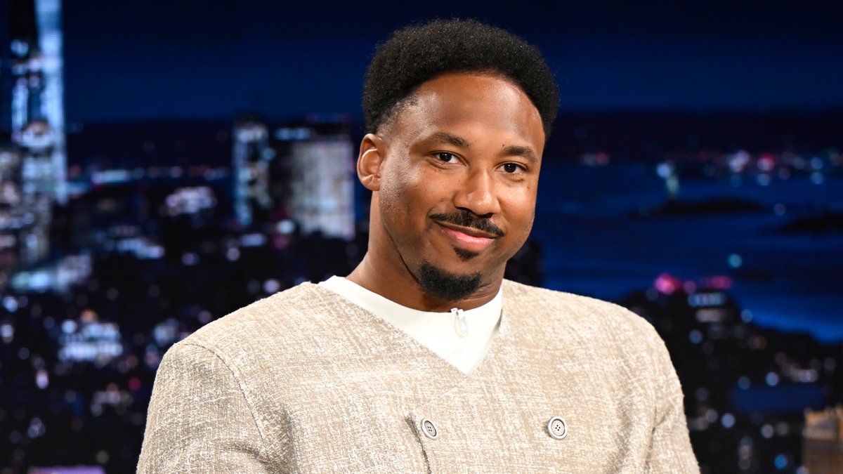 .Myles Garrett teaches Jimmy how to sack 🤣 #FallonTonight