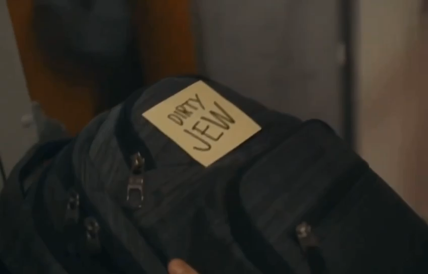 Patriots owner Robert Kraft is taking the fight against antisemitism to the Super Bowl. The Blue Square Alliance Against Hate’s “Sticky Note” ad shows students standing up to Jewish hate in school hallways. Let’s hope America sees this, and finally understands how severe antisemitism has become, and why we need everyone to stand up against it.