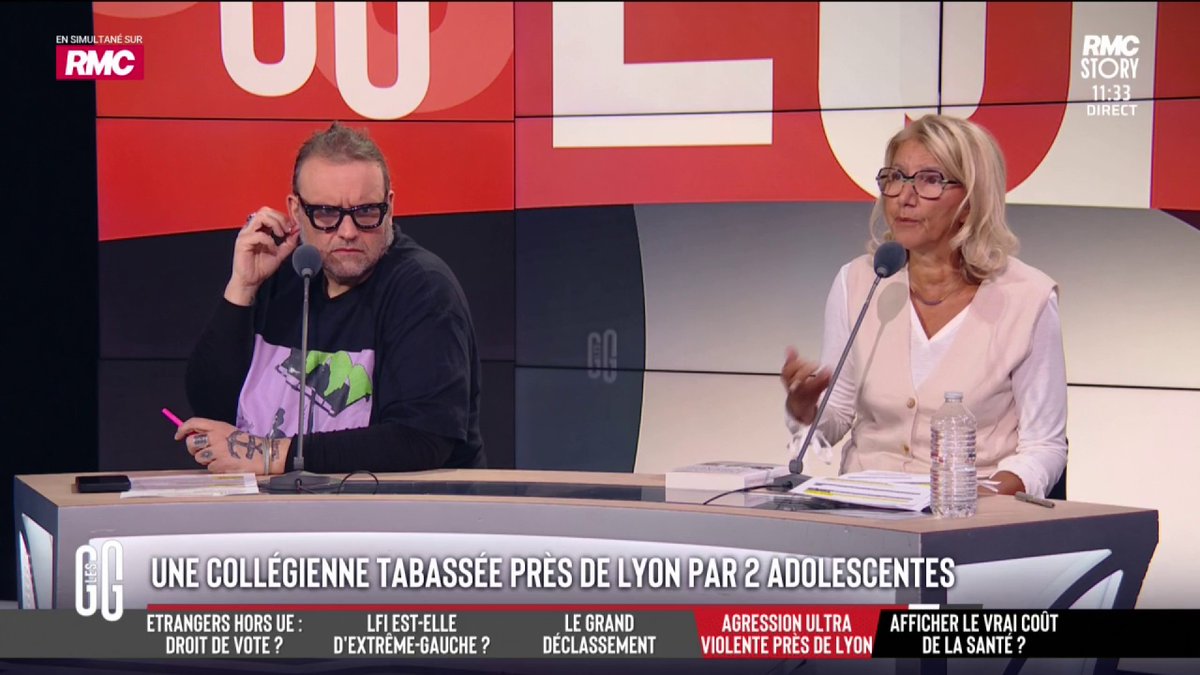 🔴 Une collégienne rouée de coups par deux adolescentes "Récemment, ma fille s'en est pris à une dame handicapée pour son téléphone. Elle est passée devant un juge qui a dit que ce n'était pas grave et qu'il fallait la placer" #GGRMC
