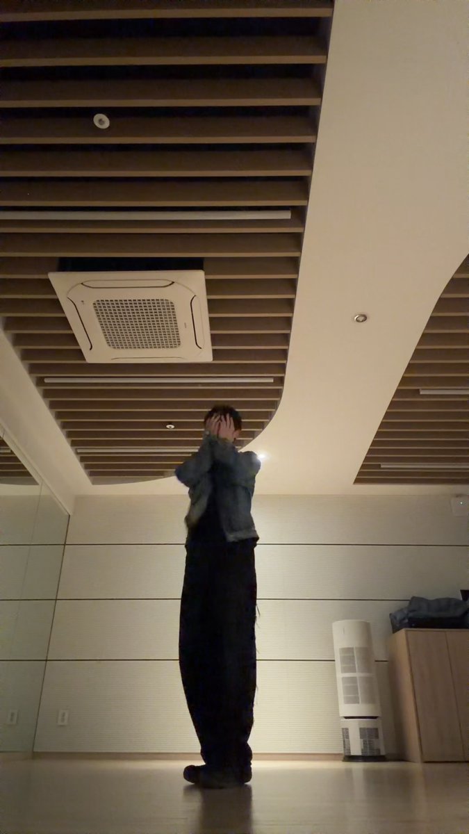 Dance Dance #KickFlip #킥플립 #동현 #Donghyeon