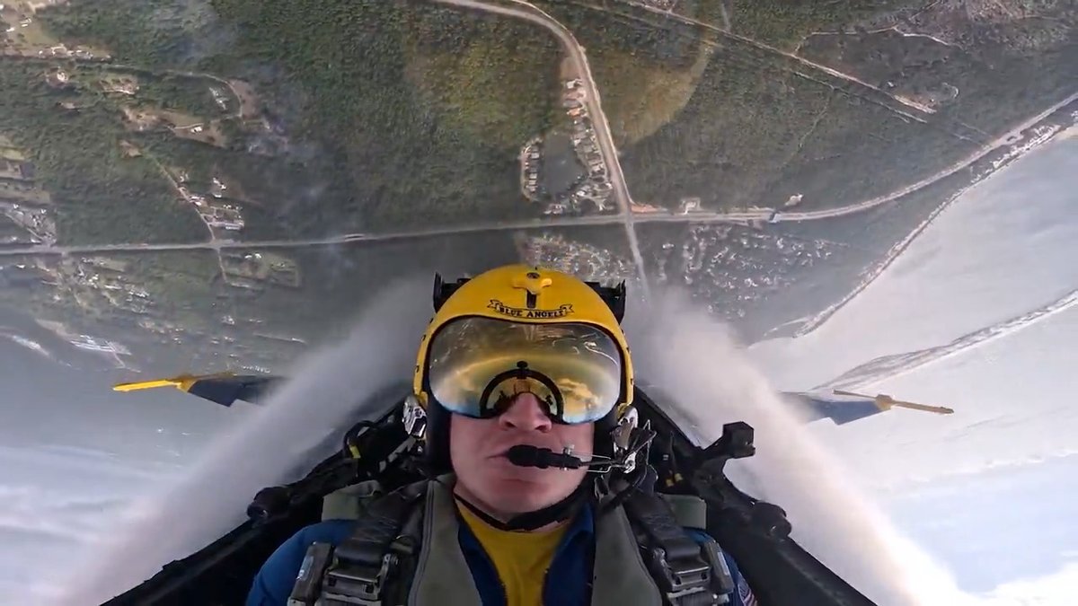 Nobody does it better than the Blue Angels.