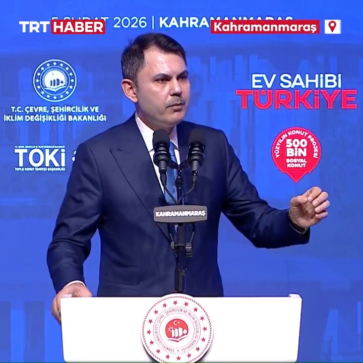 Afet konutlarının ödeme süreci nasıl olacak? Çevre, Şehircilik ve İklim Değişikliği Bakanı Murat Kurum: 🔹"Afet konutlarımızda altyapı bedeli almayacağız, arsa bedeli almayacağız. Buna ilave olarak Cumhurbaşkanımız, üstyapı bedelinde yüzde 50’ye kadar indirim yapacak."