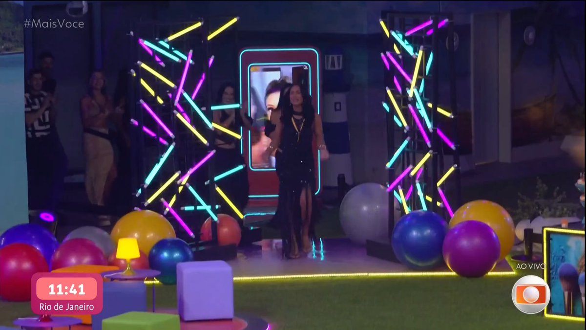 o tema da festa da Líder Maxiane foi universo pop 🤩💃 queriam ter sido convidados ou preferiam ser barrados no baile? 🤔🗣️ #BBB26 #RedeBBB #MaisVocê